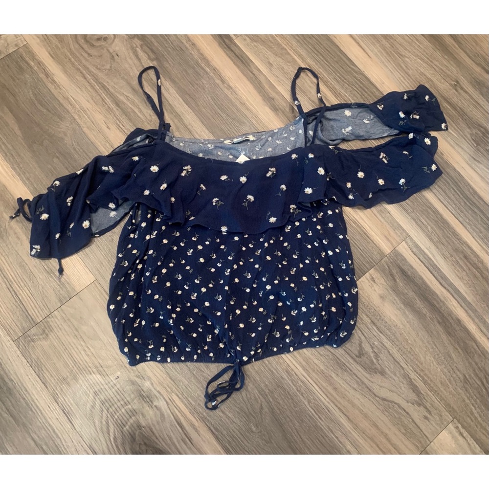 American Eagle Off the Shoulder Top